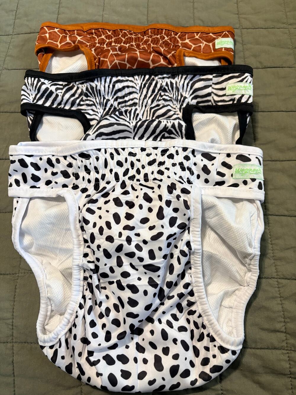 Washable Female Dog Diapers 3 Pack Size XL With Tail Hole